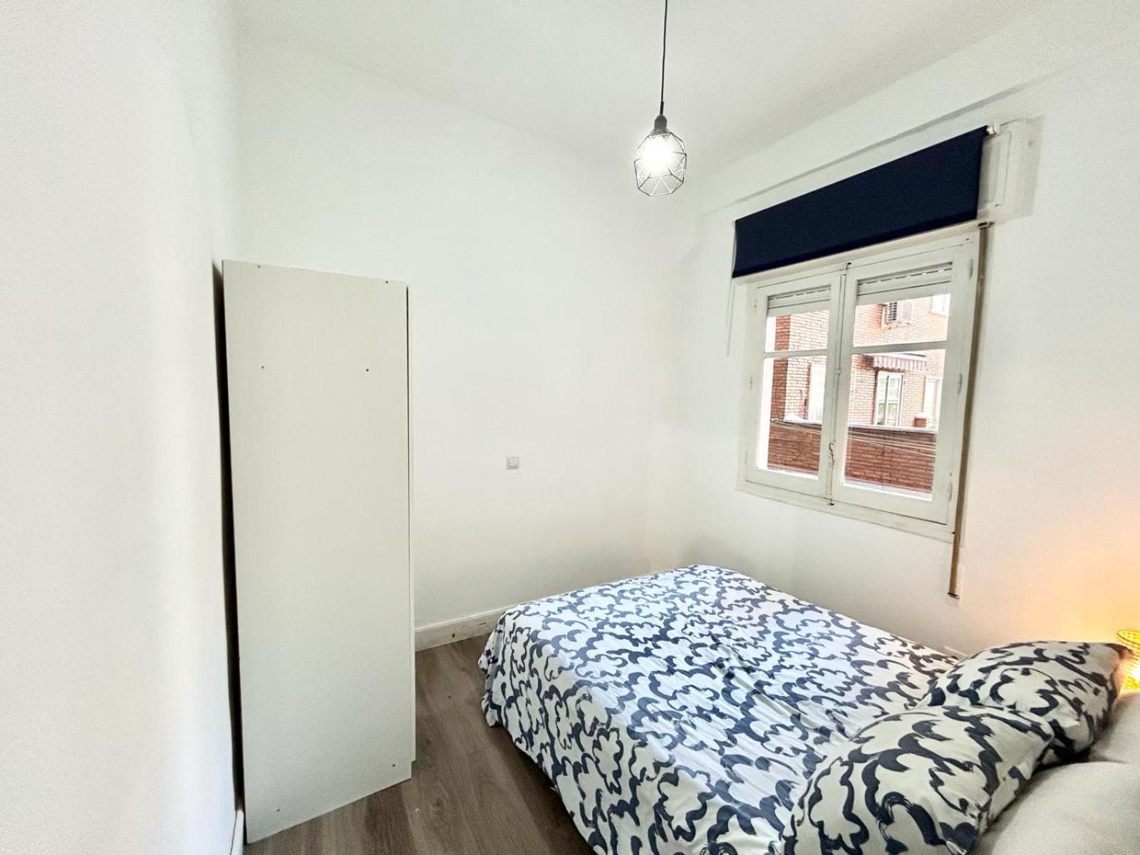 Madrid Rio Antonio Lopez A Apartment Exterior photo